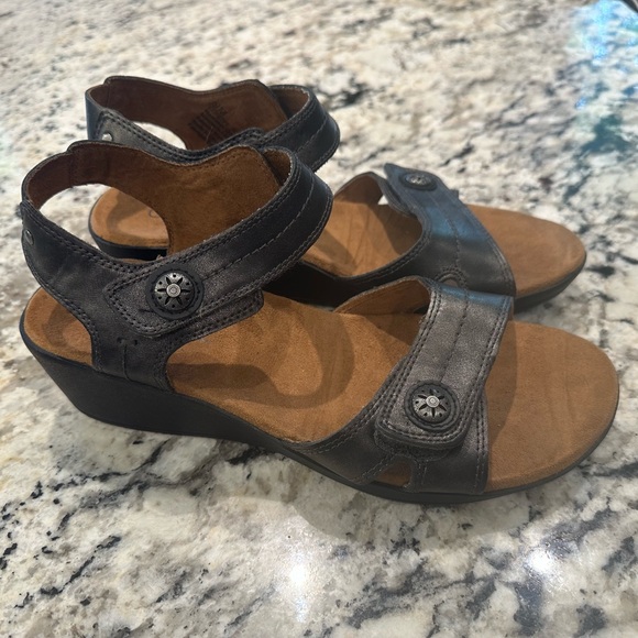 Cobb Hill Sandals - Picture 2 of 6